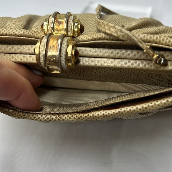 Judith Leiber Lizard Top Clasp Clutch Shoulder Bag - Picture 5 of 11